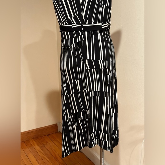 Donna Ricco NY Black & White Lines Halter Top Zip In Back SZ 14W Great Condition - Picture 4 of 14